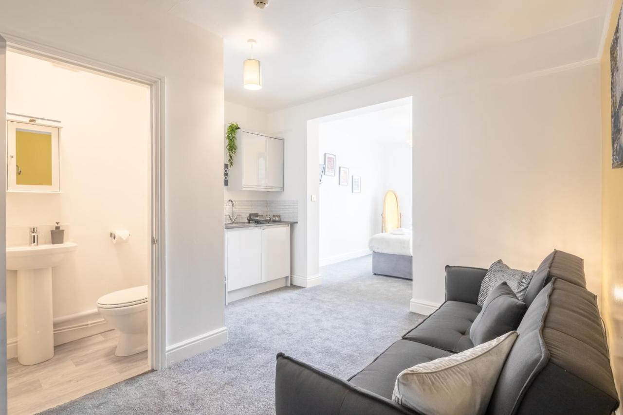 Private Room 5 With Kitchenette By Cb Stays No Minimum Stays Cambridge  Exterior photo